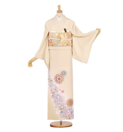 結婚式に着て行く着物をレンタル